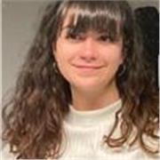 En Master pour devenir professeur des écoles et assistante d’éducation dans un lycée, j’ai donné de nombreux cours de français.