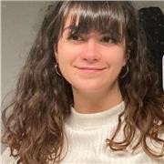 En Master pour devenir professeur des écoles et assistante d’éducation dans un lycée, j’ai donné de nombreux cours de français.