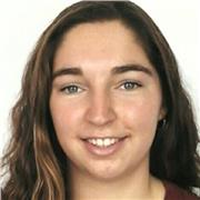 Profesora particular ayuda a entendre, hablar y escribir el catalán