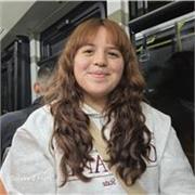 No tengo experiencia como profesora pero tengo experiencia cuidando niños 