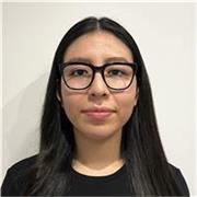 Profesora de historia apta para alumnos de bachillerato