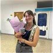 Soy profesora de español con mucha pasión enseñando