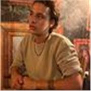 estudiante de la uma, con un buenisimo nivel de inglès.