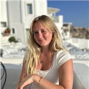 Relaxing Yin Yoga: Unwind from your day, release tension, and gently process emotions. This calming practice is designed to bring