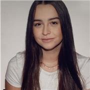 Profesora de apoyo de manera presencial para alumnos de educación primaria y hasta tercero de la ESO. Todas las asignaturas