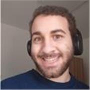 Experienced English Teacher Helping Students Speak Fluently and Confidently