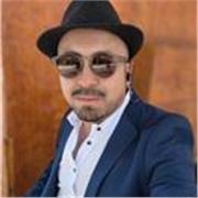 Docente de Español y otras asignaturas busca interesadas e interesados en aprender nuestra bella lengua