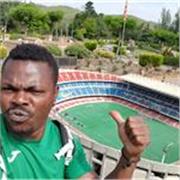 Profesor nativo de francés con experiencia en el mundo del fútbol (formación, entrenamiento y preparación física con valores).