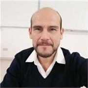 Apasionado por compartir conocimientos de ciencia hacia alumnos tanto niños como jóvenes