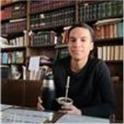 Encargado de enseñar español, lengua castellana y Matemáticas