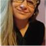 Profesora de Lengua y literatura imparte clases a estudiantes del nivel primario, secundario y superior