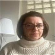 Insegnante madrelingua inglese con 6 anni di esperienza. Laurea in lingue e certificato TEFL