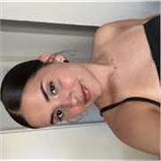 Profesora de niños de primaria, y la ESO. Soy una persona positiva y con ganas de enseñar, siempre buscando el lado positivo. 