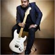 I give affordable guitar lessons