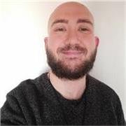 Soy traductor audiovisual y literario, y localizador. Me siento cómodo con cualquier tipo de traducción