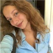 A domicile et à distance je peux enseigner mathématiques ainsi que d’économie. Je suis niveau bac +1 dans les deux disciplines.