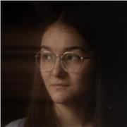 Profesora apasionada por dibujo dispuesta a enseñar a cualquiera que desee empezar dibujar. ¡La edad no es un límite!