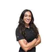 Me considero una apasionada del movimiento. Mi especialidad es el entrenamiento de fuerza y el pilates.