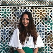 Giorgia, studentessa magistrale di cinema, 27 anni, laurea triennale in lingue, impartisco ripetizioni di lingue e anche altre materie umanistiche