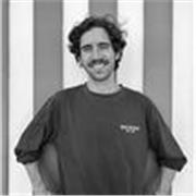 Profesor titulado en diseño de interiores y de producto con 6 años de experiencia. Daria clase a primaria, secundaria y bachiller