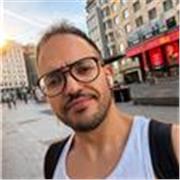 Brasileiro! Tengo fluido español! Con capacidad para ensñar! 
