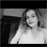 Etudiante donne cours de français et SES
