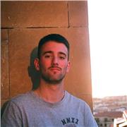 Estudiante de Traducción e Interpretación con un nivel avanzado de francés, inglés e italiano. Me adapto tanto a niños como a adultos, siguiendo siempre un método adaptado al objetivo de los alumnos.