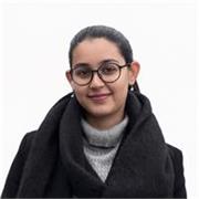 English tutor in Berlin with journalism background offering engaging lessons for all levels