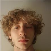 Professeur de tennis : je donne des cours individuels à des élèves débutant à intermédiaires ainsi que jeunes compétiteurs