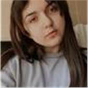 Studentessa che si sta per laureare in mediazione linguistica
