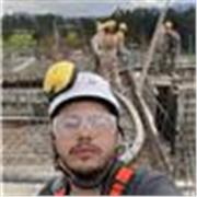 Profesor de matemáticas, profesional en ingeniería civil con amplio conocimiento de matemáticas básica