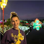 Erfahrene Sprachlehrerin bietet Online-Unterricht in Englisch und Spanisch