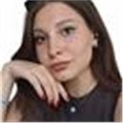 sono Emanuela, sono italiana🤌🏼🇮🇹 e sono laureata in lingue. Offro lezioni di italiano, inglese, spagnolo e francese. Scrivimi se hai bisogno di aiuto, sarò felice di aiutarti 😊