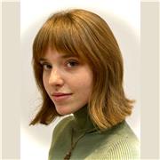 Studentessa diplomata presso liceo artistico impartisce ripetizioni di storia dell’arte