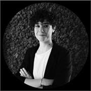 Laureata in matematica e da sempre sviluppatrice informatica impartisce lezioni di Matematica, Fisica, Informatica