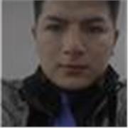 Profesor de matemática que enseña a niños de primaria y secundaria