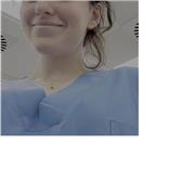 Irene Tuttolomondo, studentessa di Biotecnologie di 23 anni. Madrelingua Spagnolo e Inglese