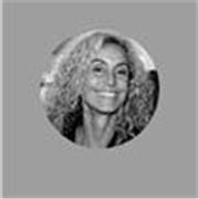 Profesora de francés apta para dar clases a todas las edades. Nativa en Francia, estoy aquí desde hace 5 años. Tengo experiencia.