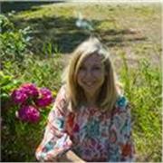 Professionista della relazione e del benessere psicofisico
con esperienza in contesti strutturati e piattaforme di servizi.

Mi oc