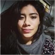 Profesora de física, imparte física y matemáticas a alumnos de toda las edades