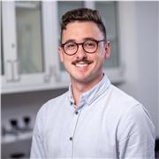 Experienced Biology teacher looking to make science easy for you