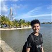 Dou aulas de Física de maneira descomplicada facilitando o aprendizado