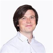 English teacher and prize-winning author with over a decade of experience in the classroom.