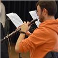 Profesor de lenguaje musical, armonía y oboe con 15 años de experiencia ofrece clases particulares para niños y adultos online