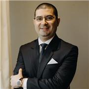 Profesor de finanzas, emprendimiento y marketing con facilidad de enseñanza y desarrollo de habilidades en los estudiantes.