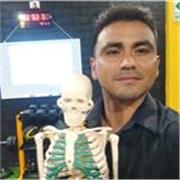 Profesor en ciencias del deporte, comunicación, gestión, ciencias de la salud