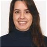 Profesora de Biología apta para todas las edades y niveles.