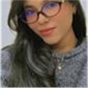 Profesora de apoyo escolarizado para niños remoto