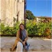 Profesora de educación primaria con C1 y experiencia con diversos niveles (Primaria y ESO) ofrece clases particulares, tanto del idioma como de asignaturas en su versión bilingüe de este idioma