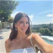 Profesora bilingüe de inglés ofrece clases online para niños, jóvenes y adultos. Trabajo reading, writing y listening skills.